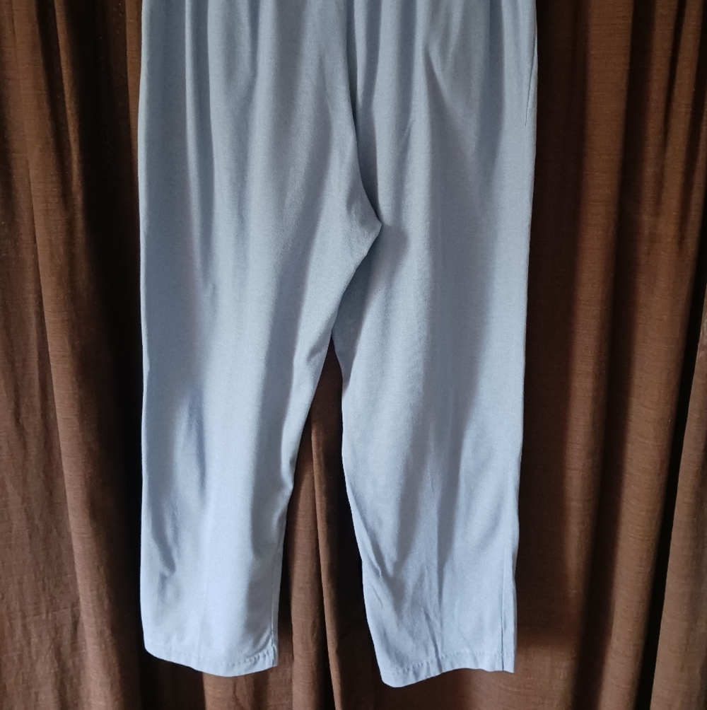 Basic Editions - Picture 5 of 5